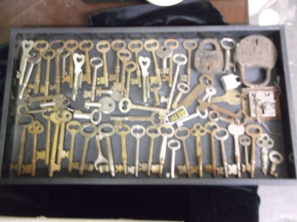 Vintage Keys & Locks