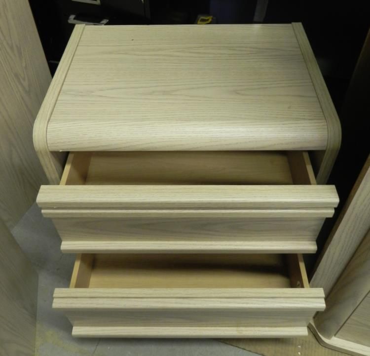 5 Pc Palliser Bedroom Set w/2 Dressers, Nightstands