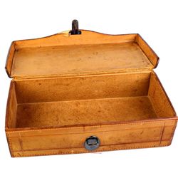 Hamley stamped gentlemen leather travel case