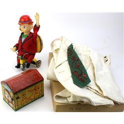 Collection of 3 includes vintage Palm Beach