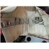 Image 2 : WOOD BIT SET IN COTTON ROLLED CASE - 20PC