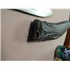 Image 3 : VINTAGE MACHETTE AND SHEATH - WOOD HANDLE WITH BRASS ACCENTS ON HANDLE AND SHEATH REALLY HEAVY WEIGH