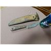 Image 1 : KNIFE & LEATHER SHEATH - KNIFE MADE IN CANADA - SHEATH NEEDS SOME REPAIR