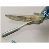 Image 3 : KNIFE & LEATHER SHEATH - KNIFE MADE IN CANADA - SHEATH NEEDS SOME REPAIR