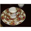 Image 2 : ROYAL ALBERT - OLD COUNTRY ROSES - 8 PLACE SETTING WITH SALT & PEPPER - TOTAL 50PC