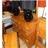 Image 2 : VILAS MAPLE DRESSER - 6 DRAWER