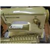 Image 2 : BERNINA SEWING MACHINE WITH TRAVEL CASE AND ACCESSORIES