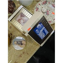 NEW PHOTO FRAMES AND CAT COASTERS - ALL NEW