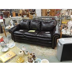 TRADITIONAL STYLE LEATHER SOFA WITH ROLLED ARMS - PILLOW TOP SEATING AND STUBBED ACCENTS - NEW