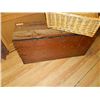 Image 1 : VINTAGE WOOD BOX
