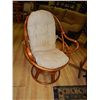 Image 1 : SWIVAL ROCKING RATTAN CHAIR