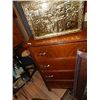 Image 1 : VINTAGE DRESSER - 4 DRAWER - ONLY 3 DRAWER PULLS