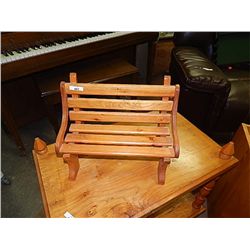 WOOD CRAFTED DOLL BENCH