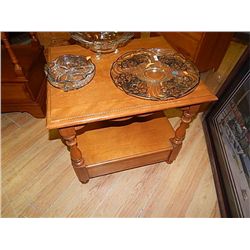 VILAS MAPLE END TABLE - DRAWER AT BOTTOM DIFFERANT THE 780B