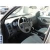 Image 2 : 2006 FORD ESCAPE XLT, 4DR SUV, GREY, VIN # 1FMYU93146KA10295