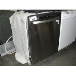GE STAINLESS STEEL FRONT BUILT IN DISHWASHER (STORE RETURNED APPLIANCE)