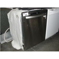 GE STAINLESS STEEL FRONT BUILT IN DISHWASHER (STORE RETURNED APPLIANCE)