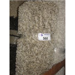 APPROX 6X8FT SHAG AREA RUG, OFF WHITE AND BEIGE