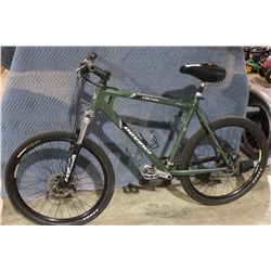 GREEN DEVINCI 24 SPD FRONT SUSPENSION MOUNTAIN BIKE
