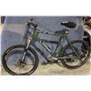 Image 1 : GREEN DEVINCI 24 SPD FRONT SUSPENSION MOUNTAIN BIKE