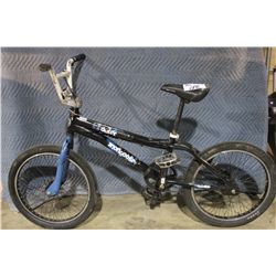 BLACK MONGOOSE OUTER LIMIT STUNT BIKE