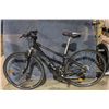 Image 1 : BLACK ASAMA 21 SPD FRONT SUSPENSION HYBRID BIKE