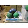 Image 1 : LOT OF ASSORTED EXERCISE EQUIPMENT AND MEDICINE BALLS