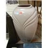 Image 3 : LARGE RETRO VASE - PEACH COLOR