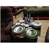 Image 1 : LARGE LOT OF ASSORTED CHINA