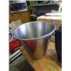Image 1 : STAINLESS STEEL BUCKET