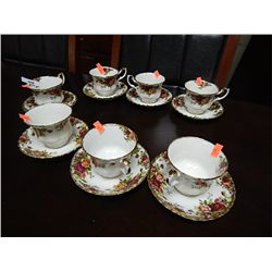 ROYAL ALBERT - OLD COUNTRY ROSES - TEA CUPS & SAUCERS  = 7 SETS = 14PC