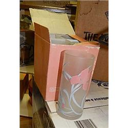 UNIQUE LILY GLASSES IN BOX