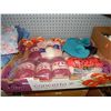Image 1 : BOX OF YARN ETC