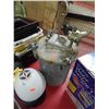 Image 1 : PAINTING PRESSURE TANK - NEVER USED