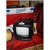 Image 1 : T.V. - 12 VOLT - 6"