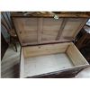 Image 2 : CHAMPHOR WOOD CARVED TRUNK - LARGE