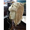 Image 4 : FUR AND SUEDE HAT - MANIQUIN HEAD NOT INCLUDED