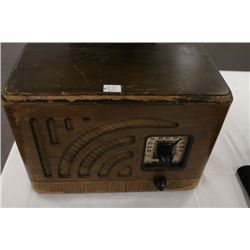 Phonolo Antique Radio