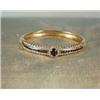 Image 1 : Armband mit Brillanten und Saphiren, 18 Kt. Gelbgold, geriefelter Reif schauseitig besetzt mit ei...