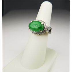 Gorgeous Apple Green Jade and Diamond Ring weighing approx. 4.50 carats with 76 round pave set diamo