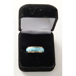 14K gold band mounted with fine turquoise showing makers signature and quality workmanship. Approxim