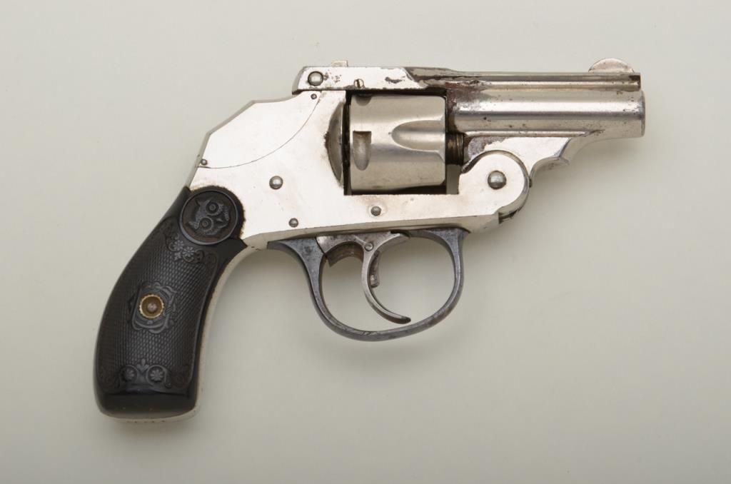 IverJohnson shrouded hammer DA revolver, .32 cal., barrel reduced to 2