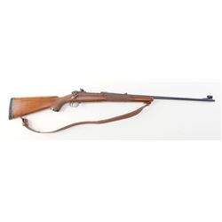 Winchester Model 70 bolt action rifle, .300 Magnum cal., 26” barrel, blue finish, checkered wood sto