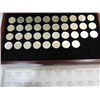Image 2 : LOT 38 STATE QUARTERS IN CHERRY WOOD DISPLAY CASE