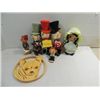 Image 1 : LOT 6 VARIOUS VINTAGE FIGURINES: 3 XMAS CAROLERS,