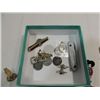Image 3 : ASSORTED VINTAGE ITEMS: TIE CLASP, CUFF LINKS,