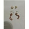 Image 1 : LOT 2 VINTAGE LADYS EARRINGS: PEARL & DIAMOND SET