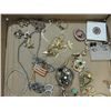 Image 2 : VINTAGE LOT CUSTOME JEWELRY: RHINESTONE BROACHES,