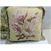 Image 2 : LOT 2 VINTAGE NEEDLE POINT PILLOWS; FLORAL PATTERN