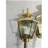 Image 3 : LOT 2 BRASS EXTERIOR WALL MOUNTING LIGHTS 17", 21"